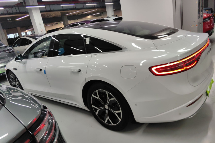 鸿蒙智行 智界S7 2025款 855km Max车身外观6003