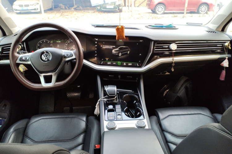 大众 途锐 2019款 2.0TSI 锐翼版 国V中控内饰12