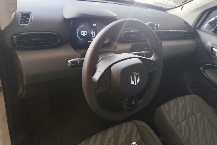 零跑汽车 零跑T03 2024款 310舒享版中控内饰12