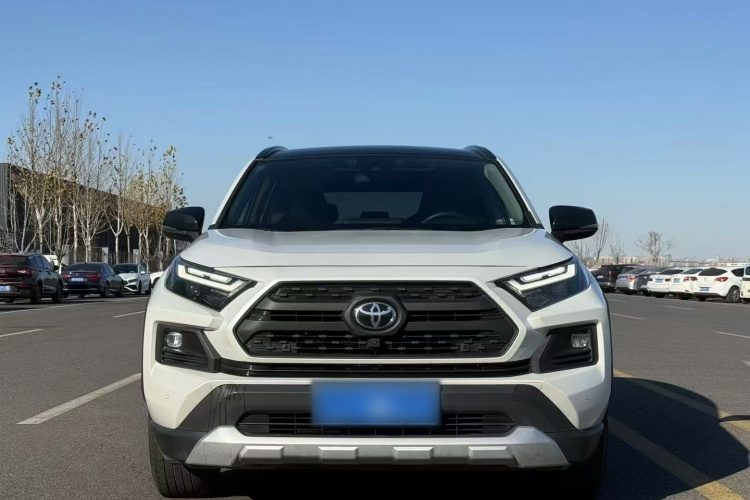 丰田 RAV4荣放 2023款 2.0L CVT四驱探险Plus版车身外观6010