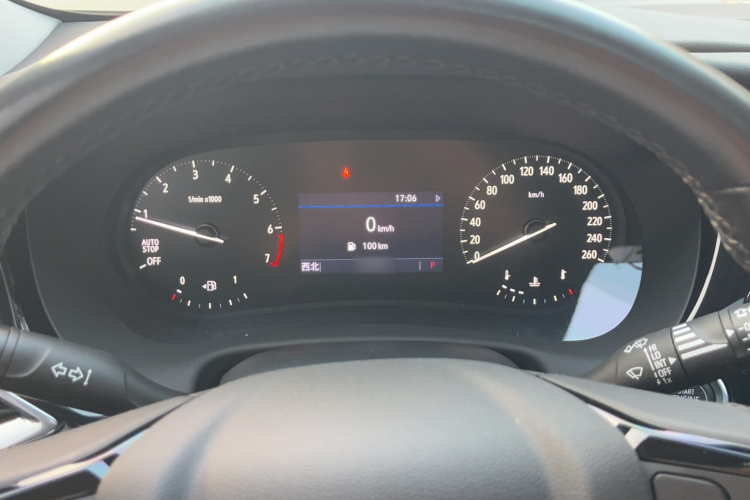 别克 昂科旗 2020款 28T 两驱战旗型局部细节14