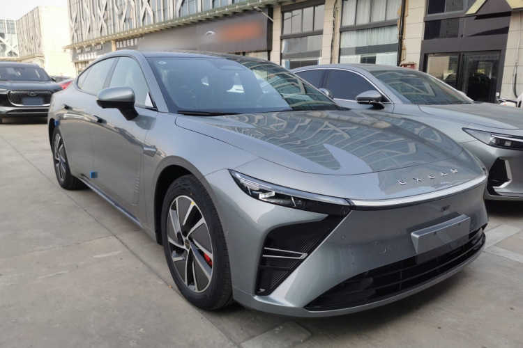 星途 星纪元 ES 2025款 增程 Pro 高速辅助驾驶车身外观6002