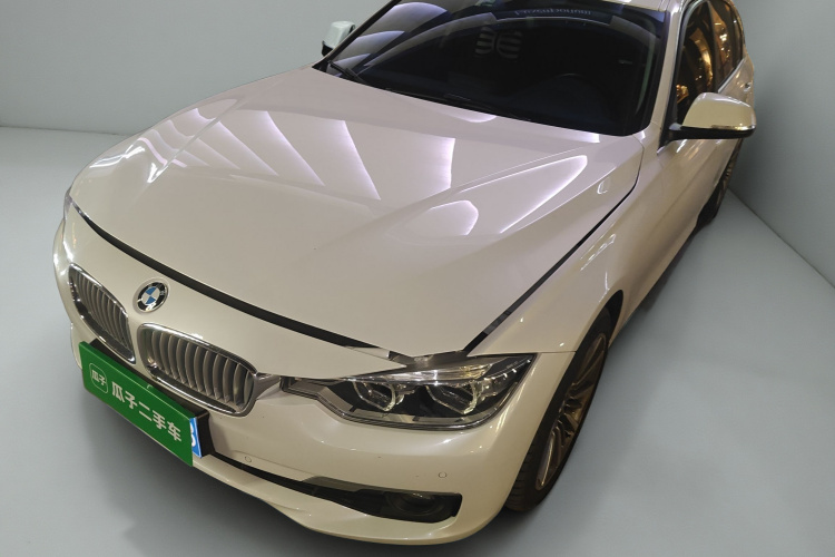 宝马3系 2019款 320Li 时尚型车身外观1