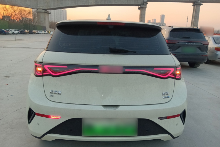 比亚迪 海豚 2025款 智驾版 410km 时尚版车身外观6