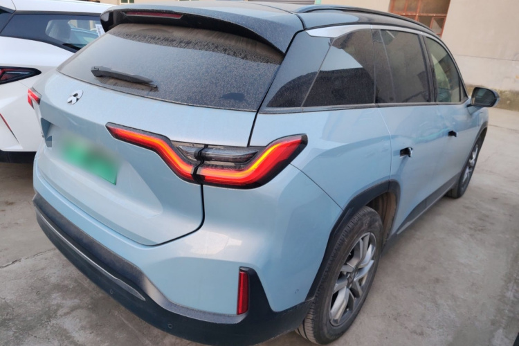 蔚来ES6 2020款 420KM 运动版车身外观7