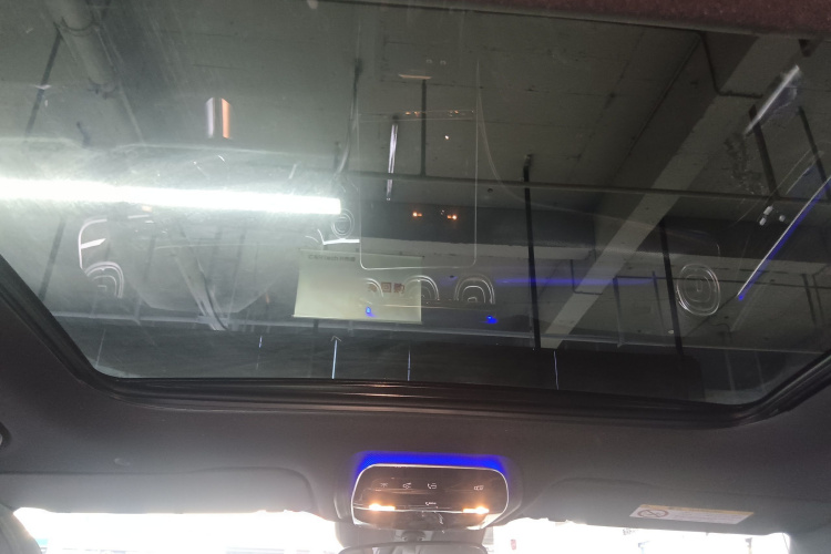 奔驰C级 2023款 改款二 C 260 L 运动版中控内饰22