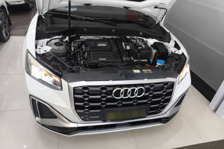 奥迪Q2L 2022款 35 TFSI 进取动感型机舱底盘24