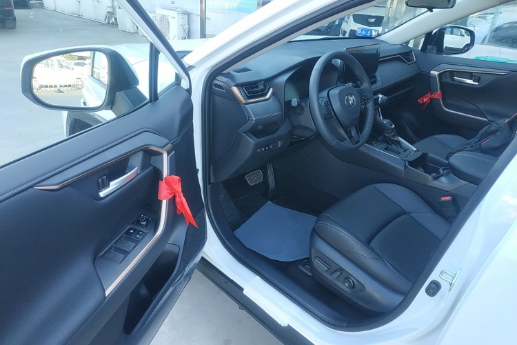 丰田 威兰达 2024款 2.0L CVT两驱都市版中控内饰20