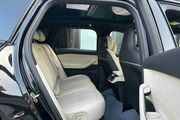 蔚来ES6 2023款 75kWh车身外观6007