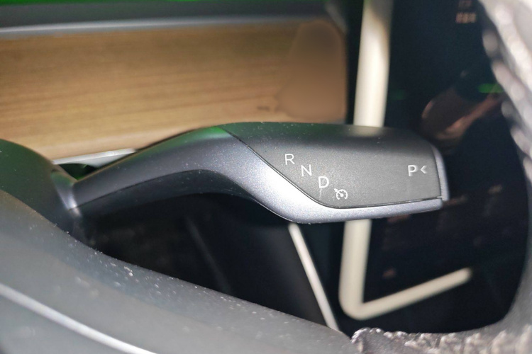 特斯拉 Model 3 2020款 改款 标准续航后驱升级版局部细节18