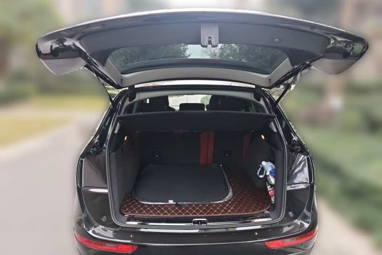 奥迪Q5 2017款 40 TFSI 进取型中控内饰23