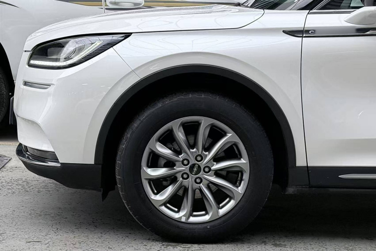 林肯 冒险家 2021款 2.0T 两驱尊享版车身外观6005