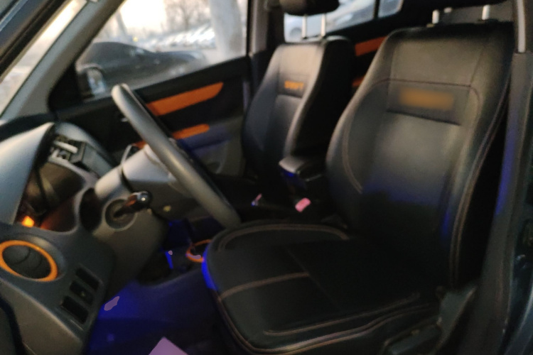 铃木 雨燕 2016款 1.5L 自动时尚型酷玩版局部细节19