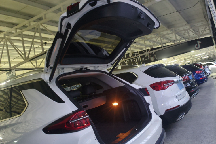 广汽传祺 传祺GS4 PLUS 2022款 390T 自动星系版局部细节23