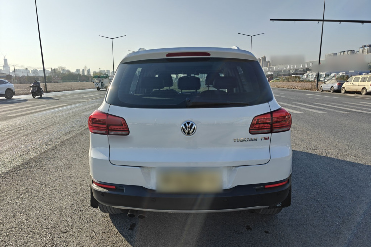 大众 途观 2015款 1.8TSI 自动两驱豪华型车身外观6004