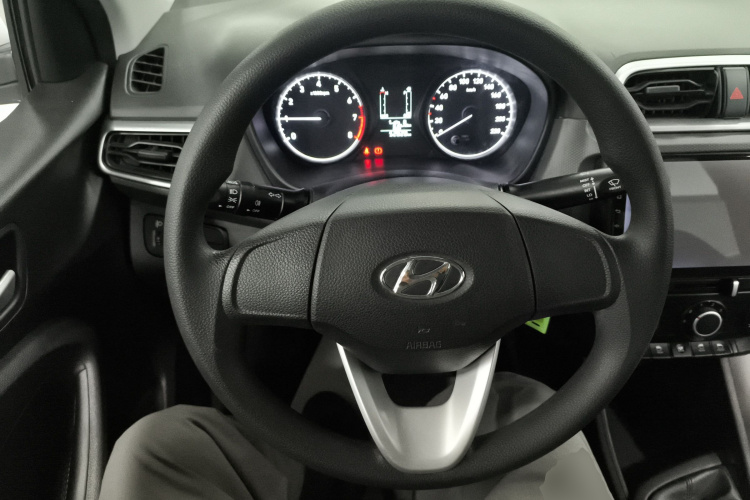 现代 瑞纳 2017款 1.4L 手动焕新版 国V中控内饰13