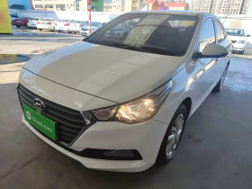 现代 悦纳 2016款 1.4L 手动炫酷版GLS