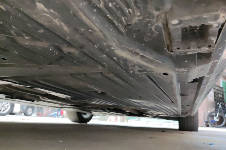 奔驰C级 2023款 改款 C 260 L局部细节9002