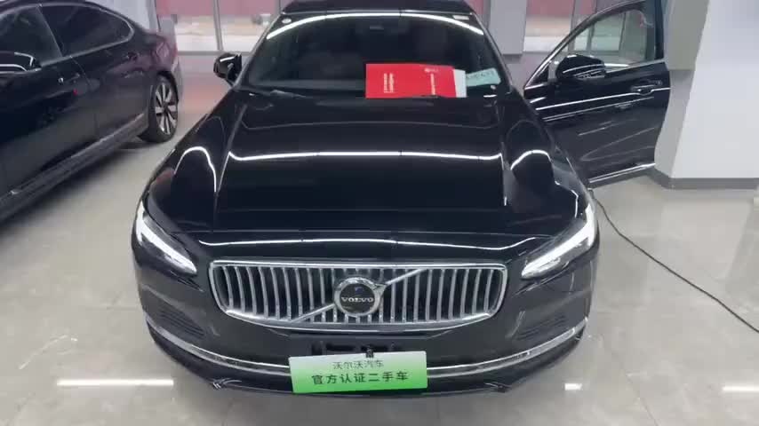 沃尔沃S90新能源 2025款 插电式混动 四驱长续航智雅豪华版实拍1