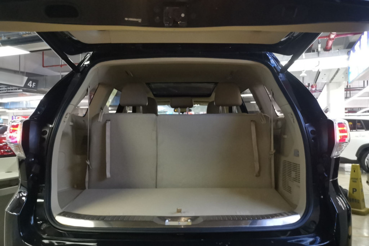 丰田 汉兰达 2017款 2.0T 四驱豪华版 7座局部细节23