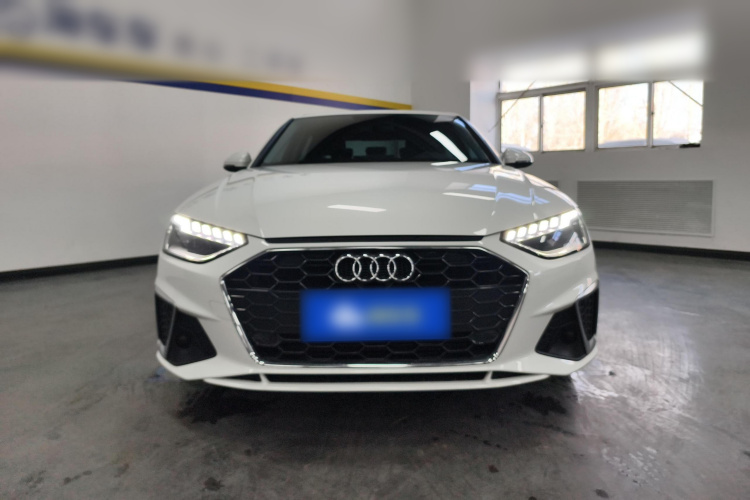 奥迪A4L 2020款 40 TFSI 时尚动感型车身外观2