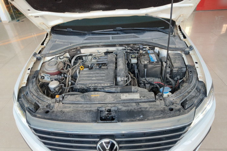 大众 朗逸 2021款 280TSI DSG舒适版机舱底盘24