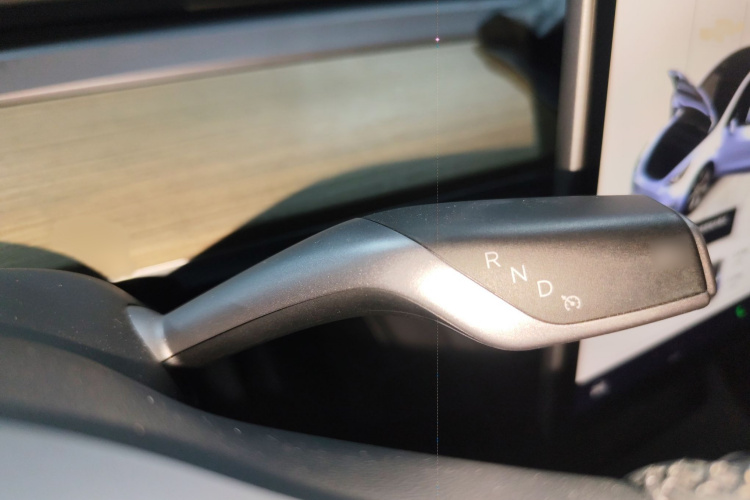 特斯拉 Model Y 2022款 改款 后轮驱动版局部细节18