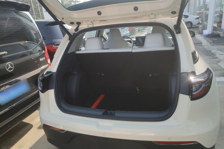 吉利银河 星愿 2025款 UP 410km 探索版机舱底盘23