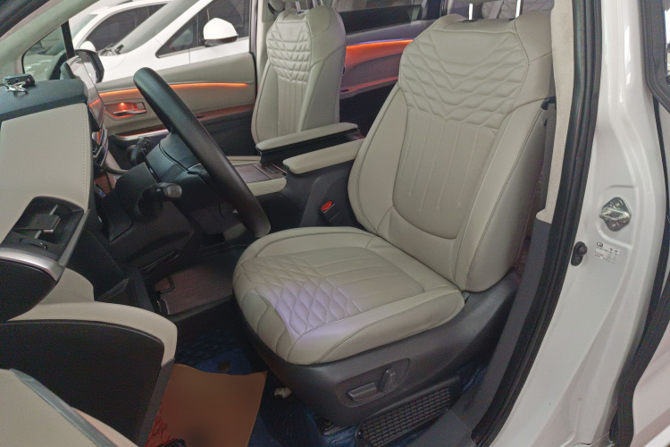 丰田 赛那SIENNA 2021款 2.5L混动 舒适版中控内饰19