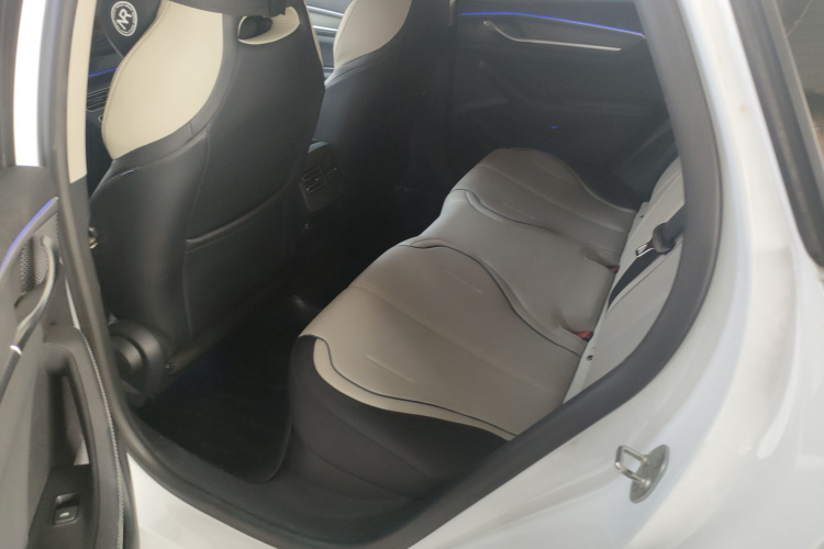 比亚迪 驱逐舰05 2024款 荣耀版 DM-i 55KM 豪华型中控内饰7004