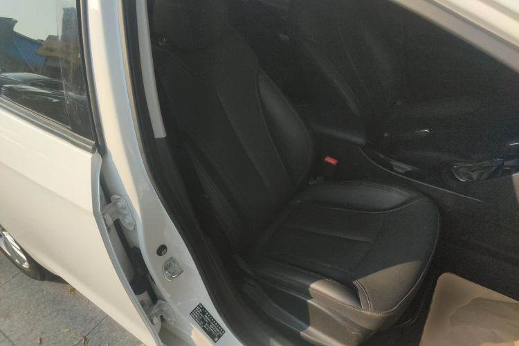 别克 英朗 2021款 改款 典范 1.5L 自动精英型局部细节41