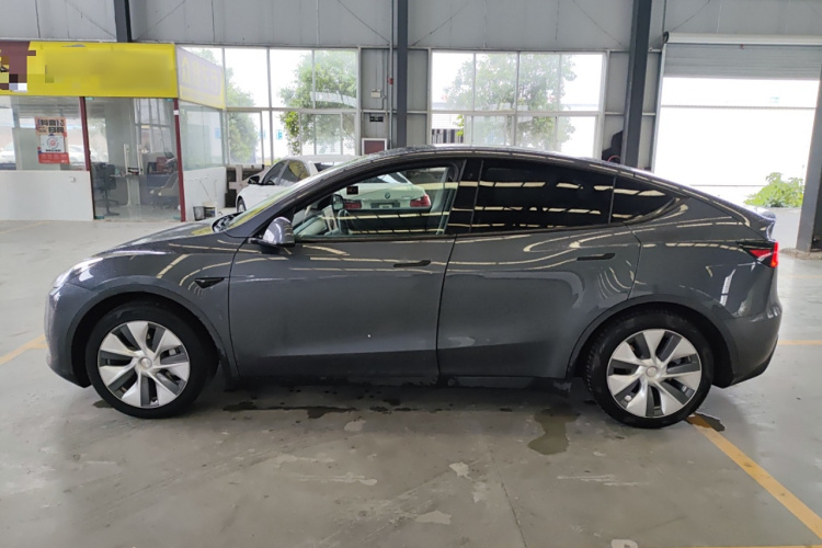 特斯拉 Model Y 2022款 后轮驱动版车身外观6003