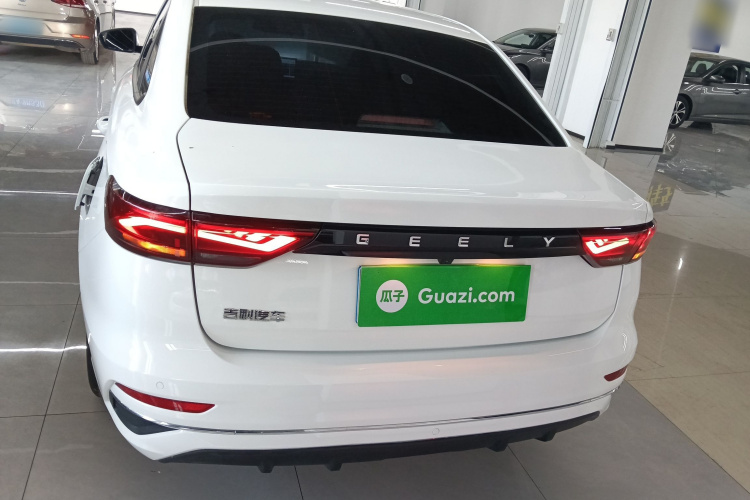 吉利汽车 帝豪 2025款 第4代 1.5L CVT龙腾版车身外观6