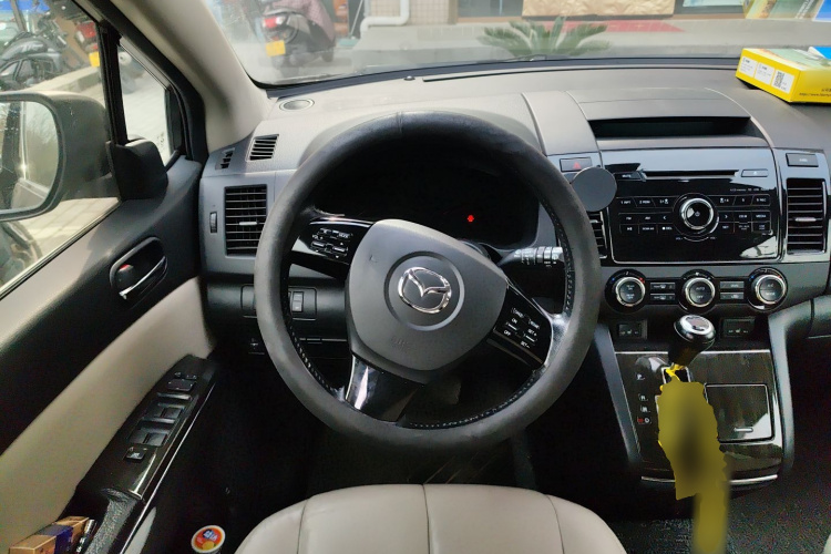 马自达8 2015款 2.5L 至尊版中控内饰13