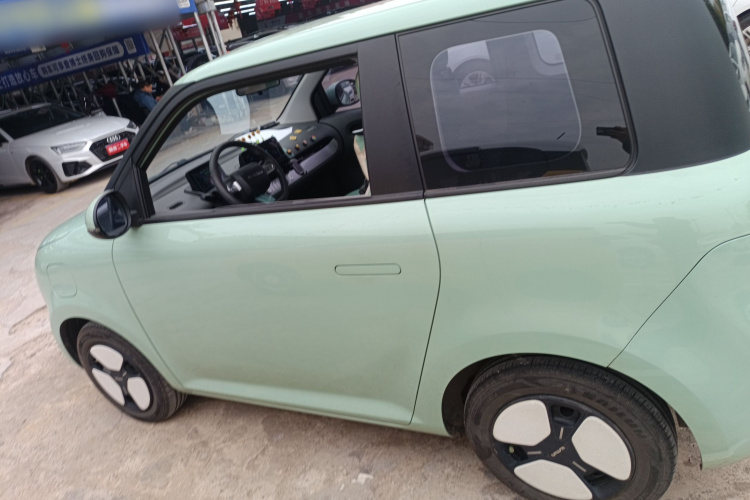 长安启源 长安Lumin 2022款 210km 香甜款车身外观4