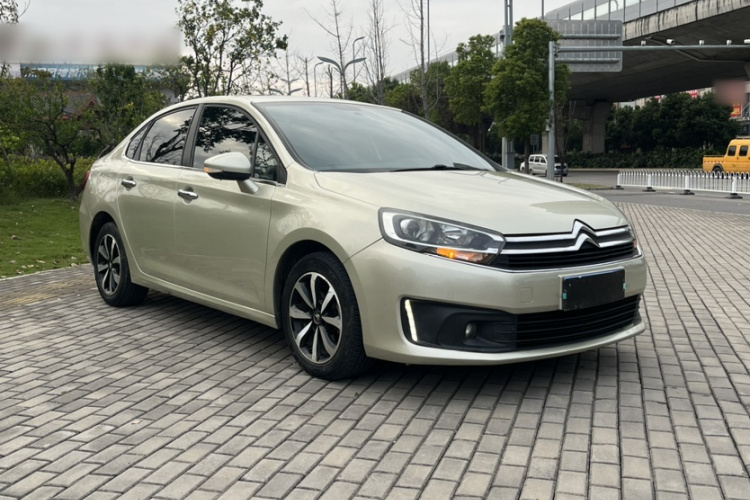 雪铁龙 C4世嘉 2016款 1.6L 自动豪华型车身外观6003