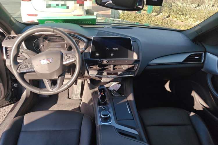 凯迪拉克CT5 2021款 28T 豪华型中控内饰12