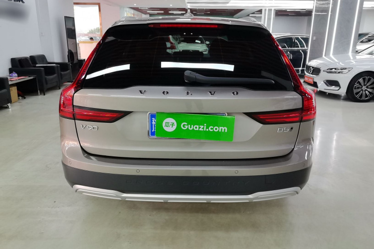 沃尔沃V90 2021款 Cross Country B5 AWD 智远版车身外观6004