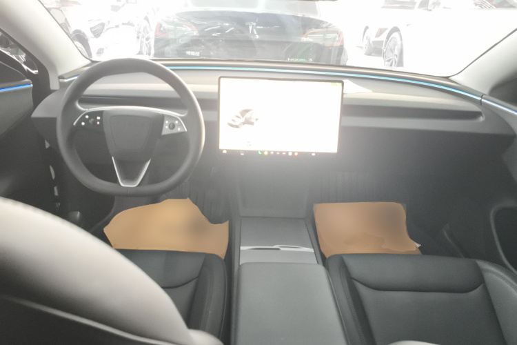 特斯拉 Model 3 2023款 后轮驱动版中控内饰12