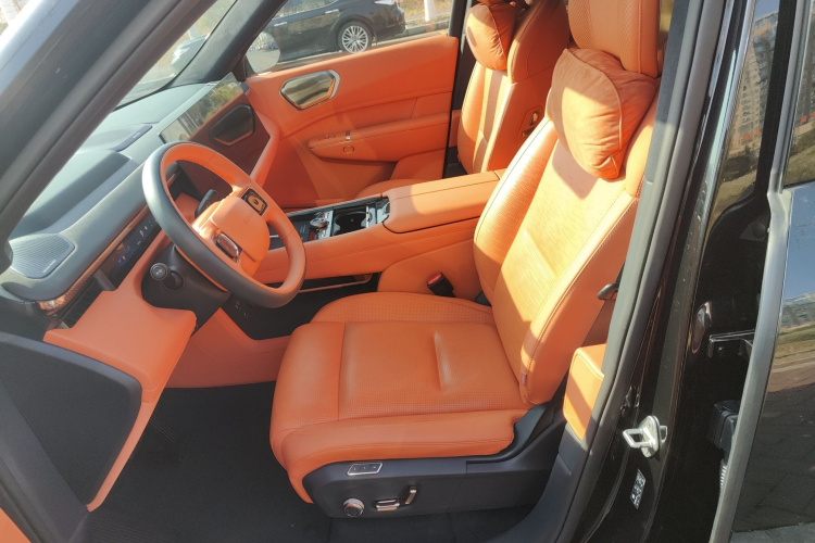 领克900 2025款 1.5T Ultra中控内饰19