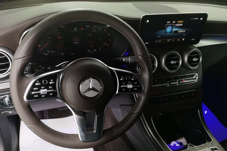 奔驰GLC 2022款 改款 GLC 300 L 4MATIC 动感型中控内饰12