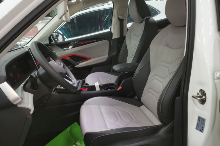 大众 2025款 探岳L 330TSI 两驱精英中控内饰19