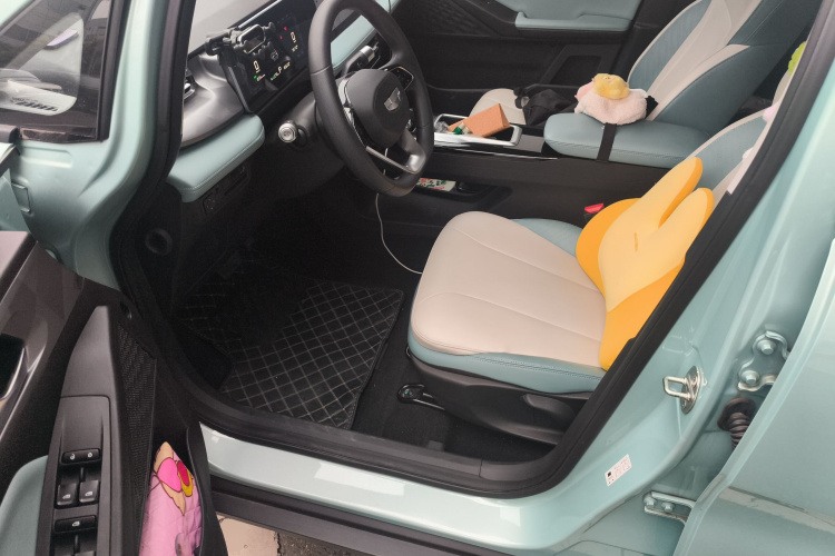 吉利几何E萤火虫 2024款 301km 星光中控内饰20