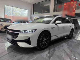 岚图汽车 岚图追光 2024款 PHEV 四驱超长续航旗舰版