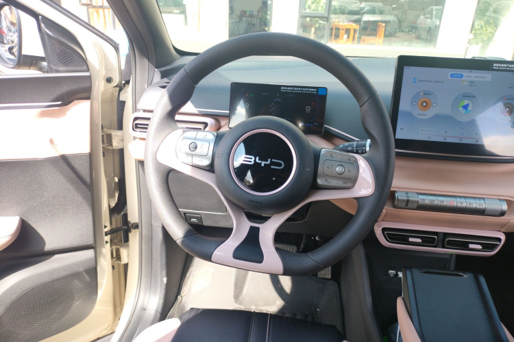 比亚迪 海鸥 2025款 305km 活力版中控内饰13