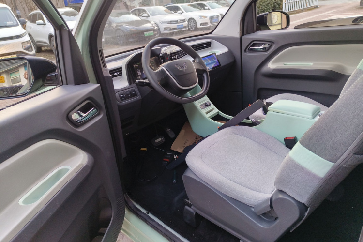 五菱汽车 宏光MINIEV 2022款 马卡龙时尚款 磷酸铁锂中控内饰7003