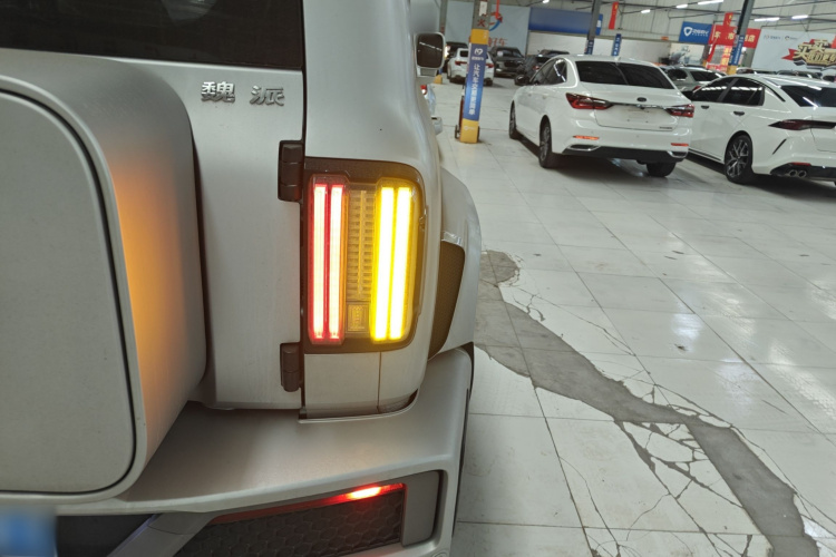 超境汽车 共创坦克300 2021款 2.0T 赛博坦克车身外观6001