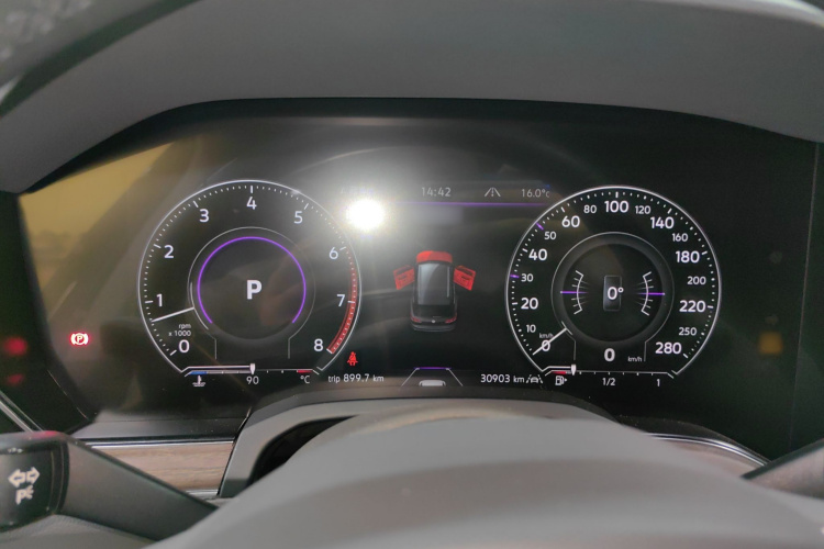 大众 途锐 2023款 3.0TSI 锐享版 经典运动套装局部细节14