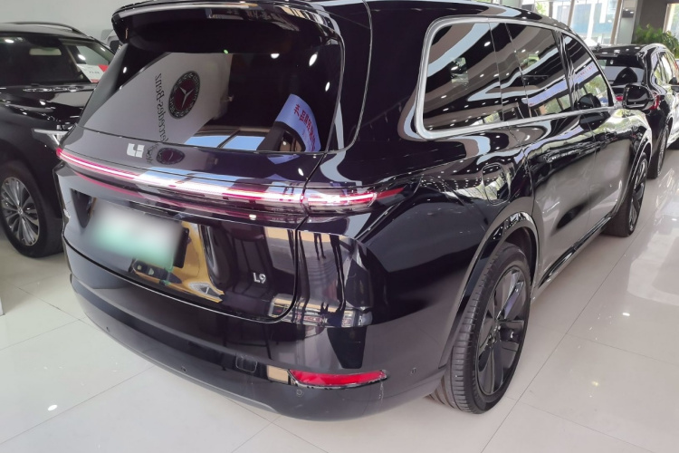 理想汽车 理想L9 2024款 Ultra车身外观7