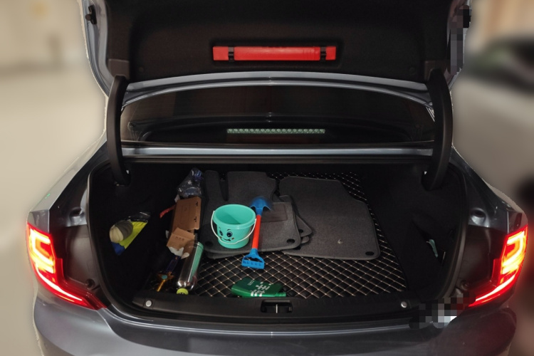 沃尔沃S90 2020款 改款 T5 智逸豪华版中控内饰23